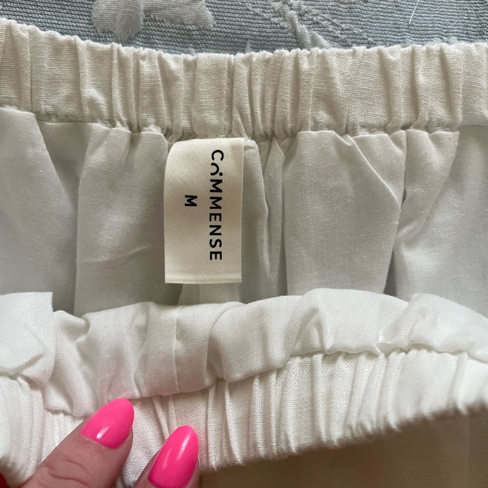 Commense High Waist Cream Shorts NWOT size medium - Picture 2 of 3